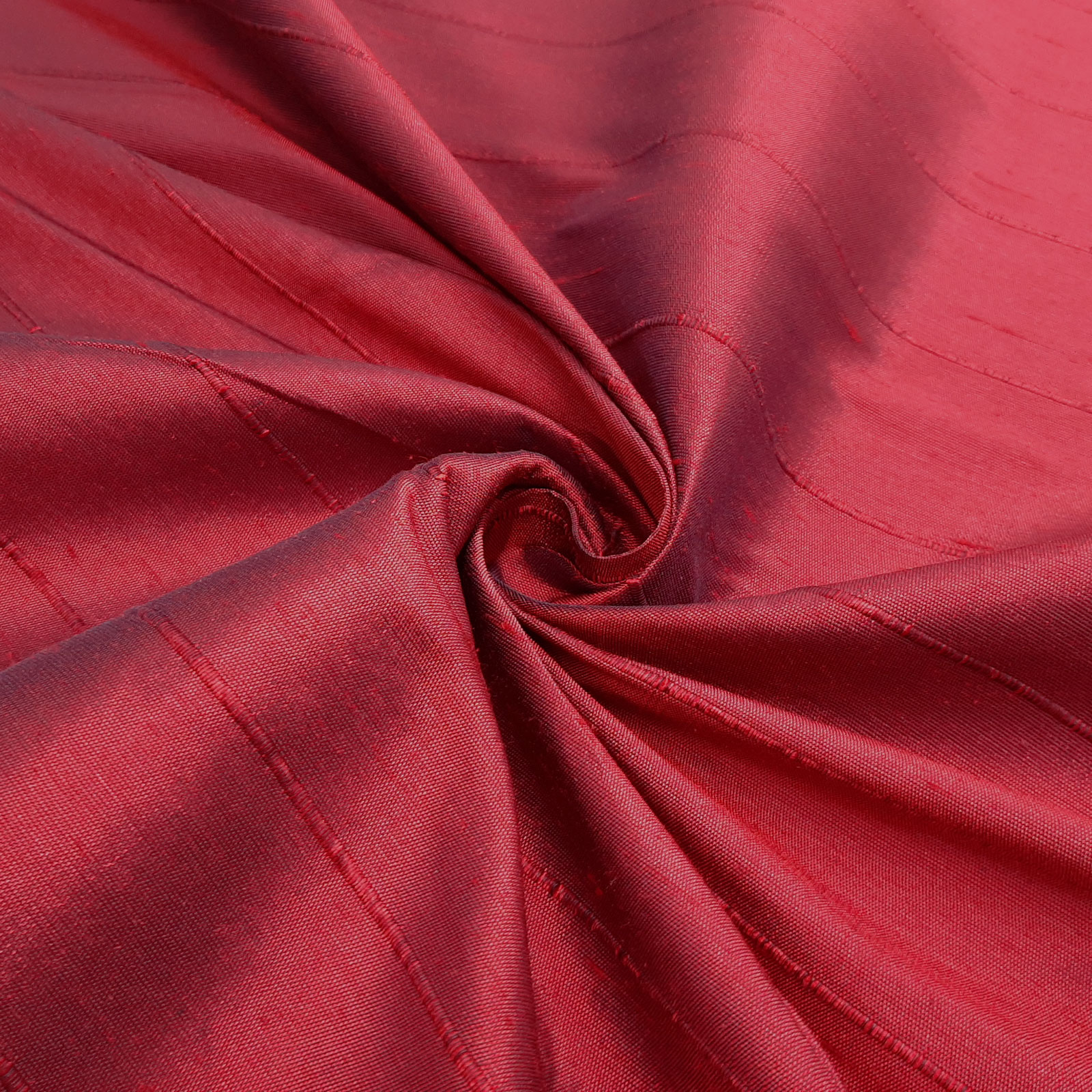 Sahco® B057 - Tejido para tapicería y decoración - 100% seda – Ruby
