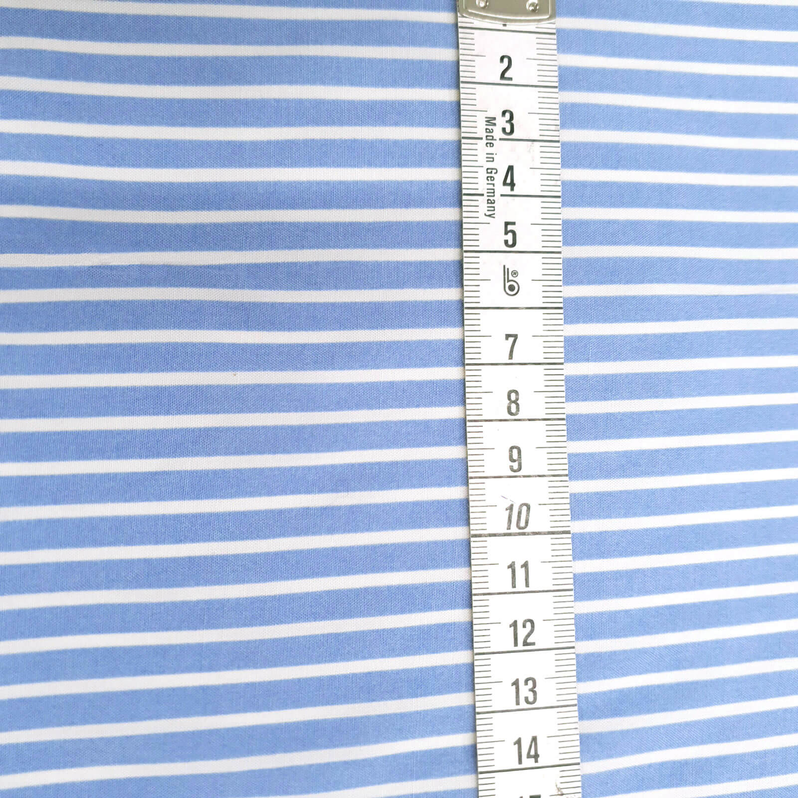 Kaito - tela ligera de algodón con estampado de rayas - azul claro-blanco 
