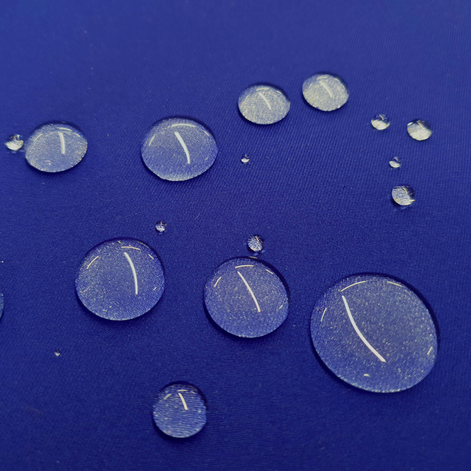 Anela - laminado de tejido exterior con membrana climática - Azul real
