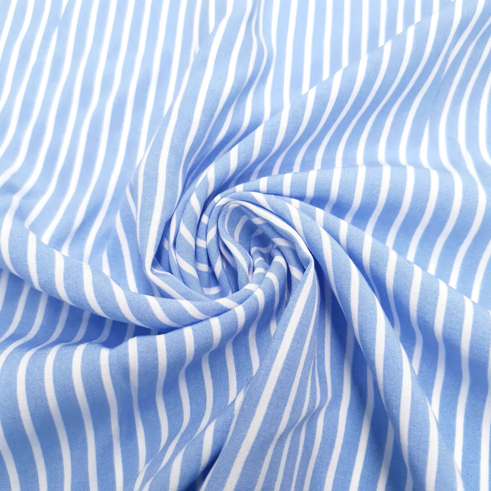 Kaito - tela ligera de algodón con estampado de rayas - azul claro-blanco 